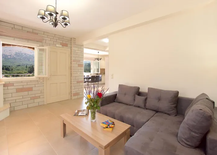 Ariadne Villa
